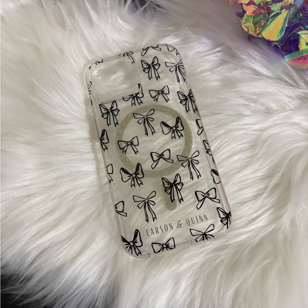 Carson & Quinn Bow Pattern Phone Case